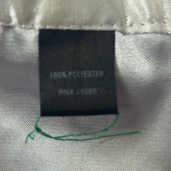 Express  Black and White Ruffled/ Tiered Mini Skirt. - Picture 5 of 6